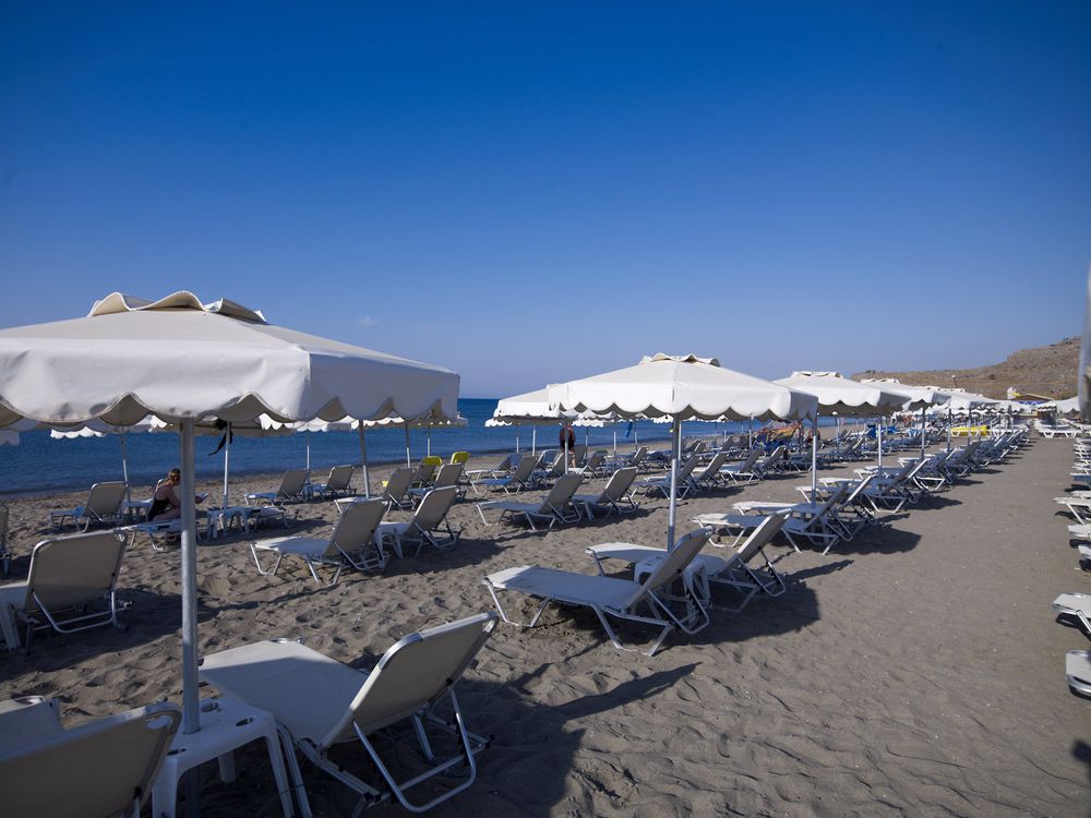 Costa Lindia Beach ลาร์ดอส สิ่งอำนวยความสะดวก รูปภาพ