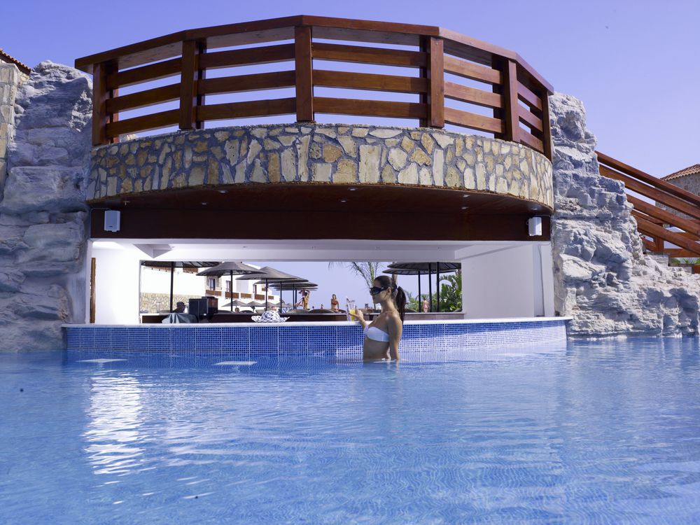 Costa Lindia Beach ลาร์ดอส ร้านอาหาร รูปภาพ